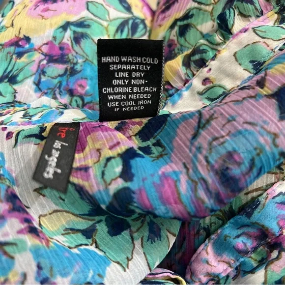 FIRE Los Angeles Floral Multicolored Sleeveless Blouse Size: Medium - Picture 6 of 7
